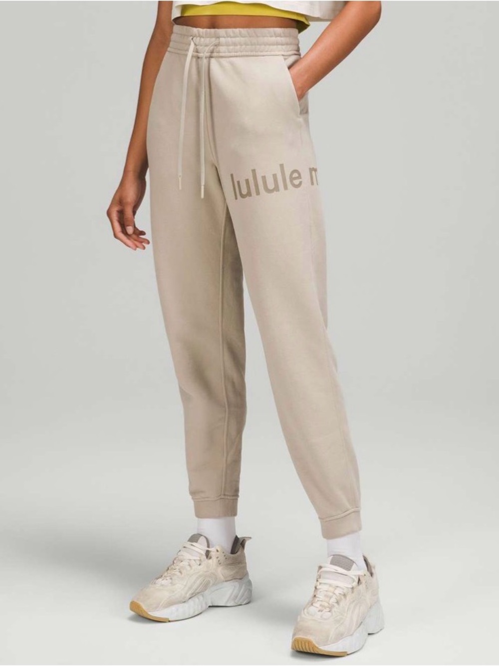 lululemon athletica HR jogger graphic size 14